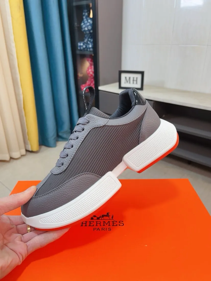 Men's shoes 💰460🌸🌸【HERMES】Hermès high-end quality original shoe upper: 🔝tumbled calfskin, suede calfskin, shoe body sewn H totem, outsole: ultra-light TPU foam·rubber; two-color molded outsole, ultra-high quality control·fine workmanship: highlighting (high-end·luxury·grade) 38-44 (45 can be customized)